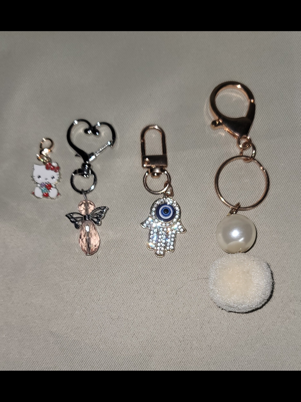 Hello Kitty Multi-Charm Key & Card Holder Set in Pink, Gold, Pearl